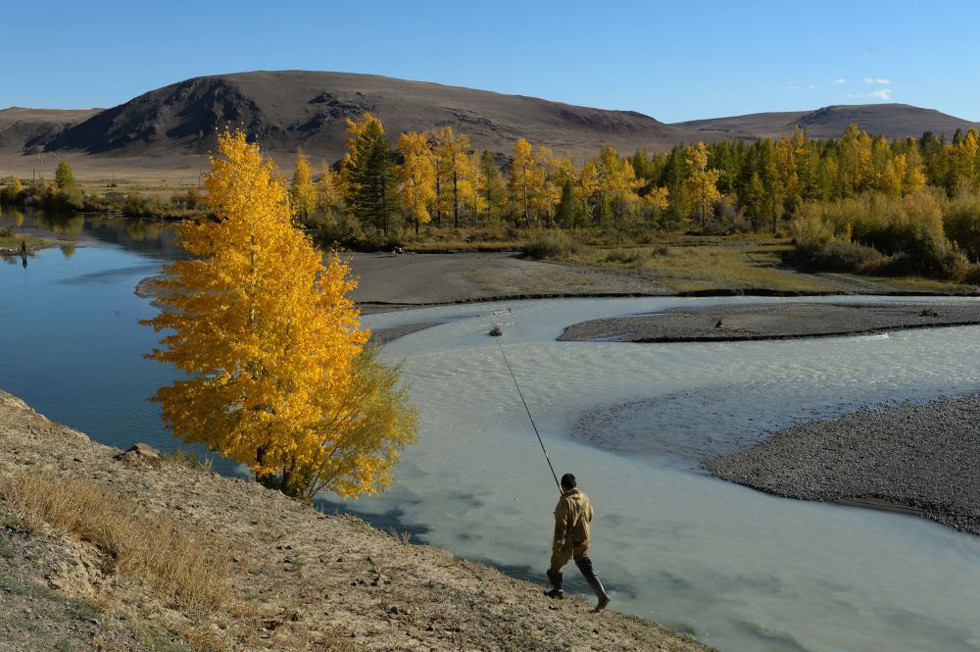 Khắc khoải mùa thu vàng trên vùng núi Altai xứ Bạch Dương