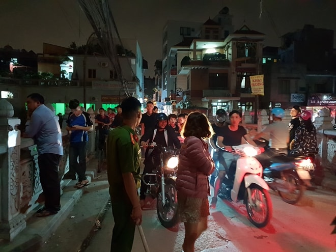 Hà Nội: Điều tra nguyên nhân tử vong của thi thể nổi trên hồ Triều Khúc