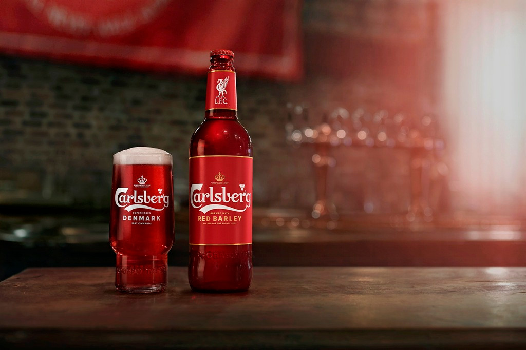 Carlsberg ra mắt phiên bản bia Red Barley giới hạn, dành riêng cho người hâm mộ Liverpool FC