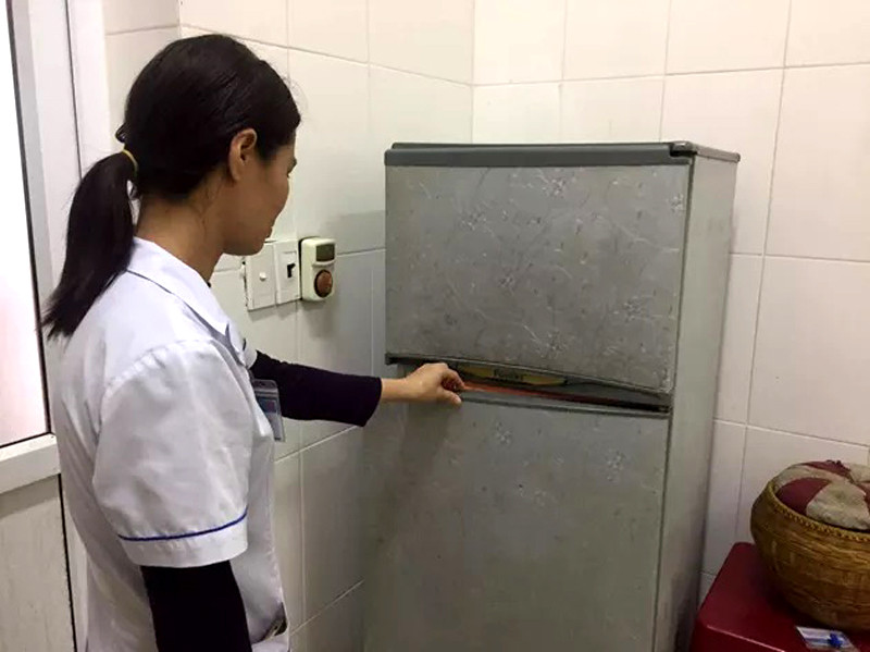 Chị Phan Thị Lý làm việc cùng khoa nội 3 (Bệnh viện Phổi Thái Bình), kể lại sự việc hai mẹ con chị đã may mắn thoát chết