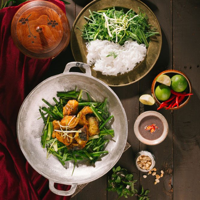 Khám phá hương vị đặc trưng của món chả cá lã vọng thành phố Hồ Chí Minh