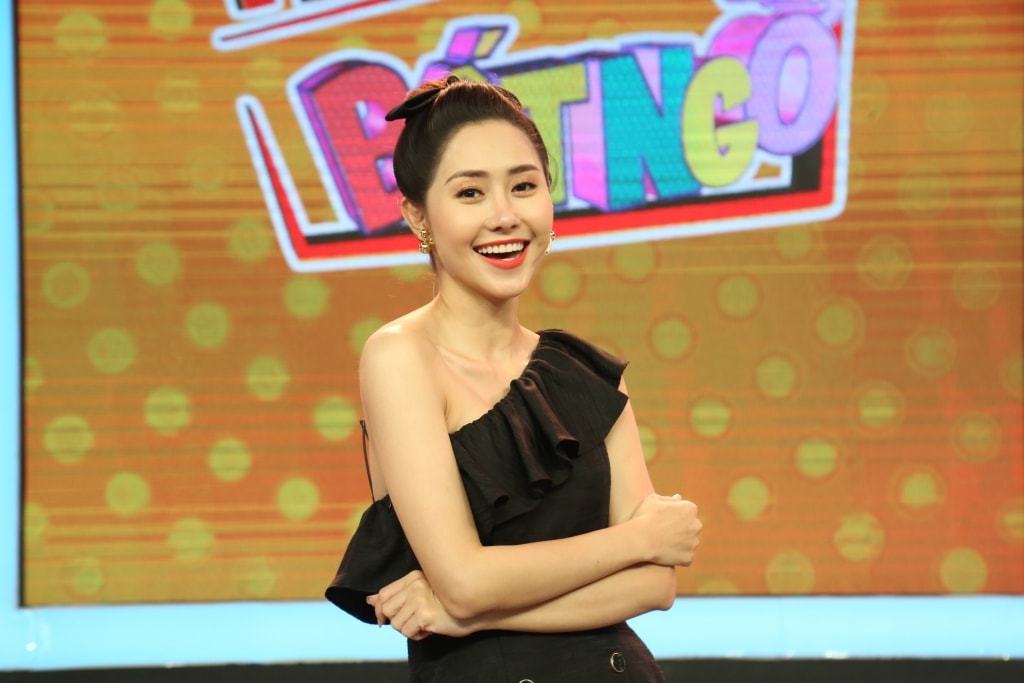 Diễn viên Tường Vi hào hứng với vai trò MC trong chương trình “Thử thách bất ngờ” Diễn viên Tường Vi hào hứng với vai trò MC trong chương trình “Thử thách bất ngờ”