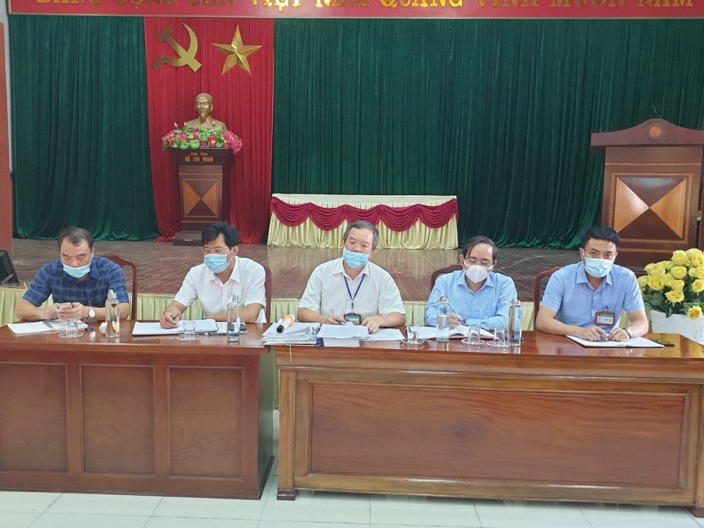 Các đồng chí chủ trì điều hành hội nghị
