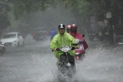 Ngày 6-7/9, nhiều vùng trên cả nước có mưa dông