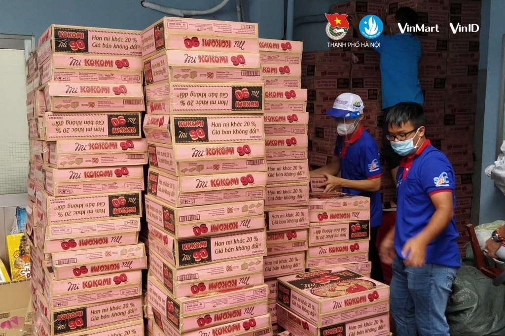 VinID đã trở thành cầu nối ý nghĩa với hàng nghìn xuất quà đã được chuyển đến các hoàn cảnh khó khăn trong mùa dịch. VinID đã trở thành cầu nối ý nghĩa với hàng nghìn xuất quà đã được chuyển đến các hoàn cảnh khó khăn trong mùa dịch.