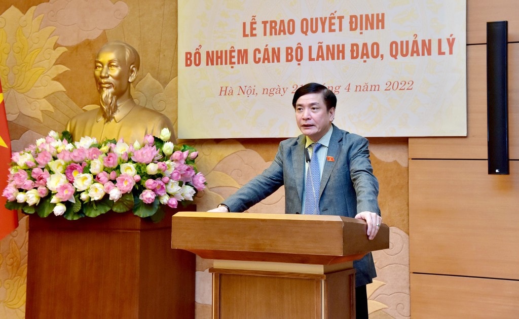 Tổng Thư ký Quốc hội, Bí thư Đảng ủy cơ quan Văn phòng Quốc hội, Chủ nhiệm Văn phòng Quốc hội Bùi Văn Cường phát biểu tại buổi lễ Tổng Thư ký Quốc hội, Bí thư Đảng ủy cơ quan Văn phòng Quốc hội, Chủ nhiệm Văn phòng Quốc hội Bùi Văn Cường phát biểu tại buổi lễ