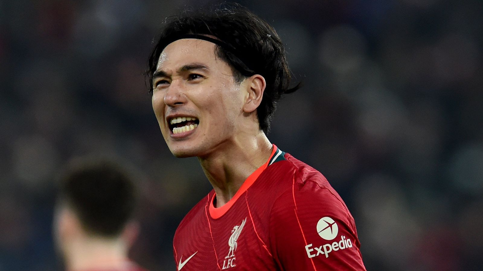 Hot boy của bóng đá Nhật Bản vượt qua kiểm tra y tế CHẮC CHẮN trở thành  cầu thủ của Liverpool  Ghiền Bóng Đá