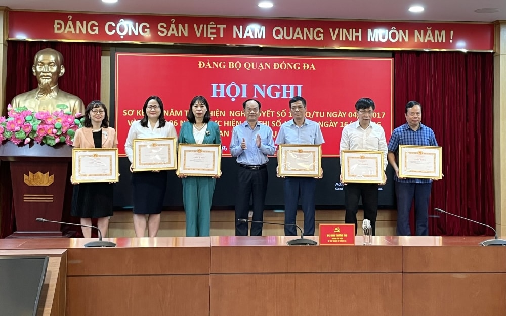 quận Đống Đa đã khen thưởng 20 tập thể