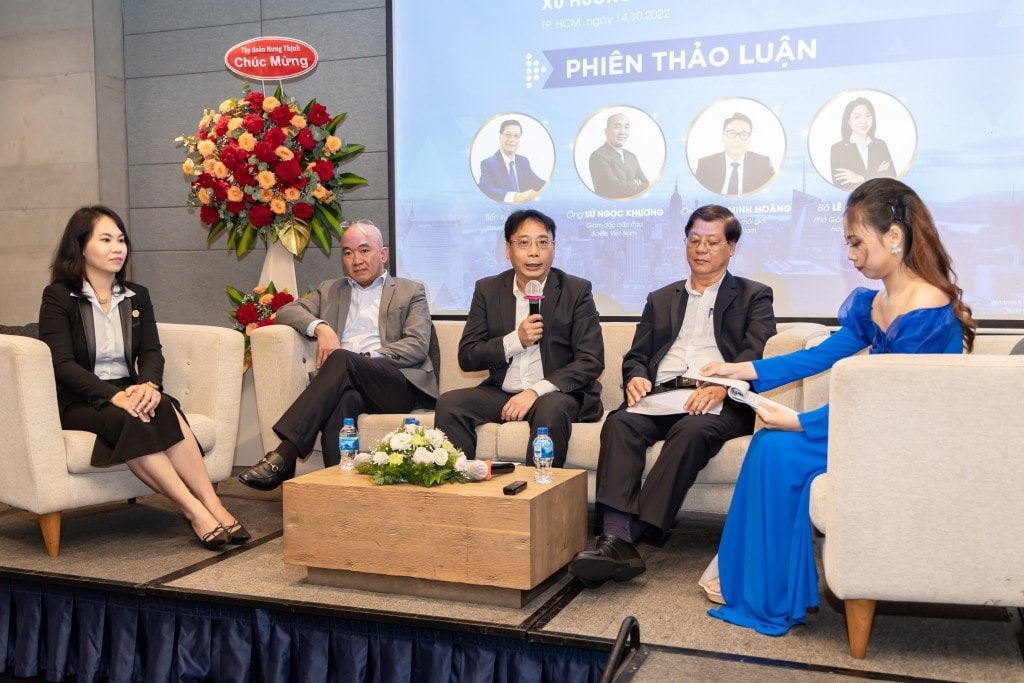 Các chuyên gia tham gia hội thảo Các chuyên gia tham gia hội thảo
