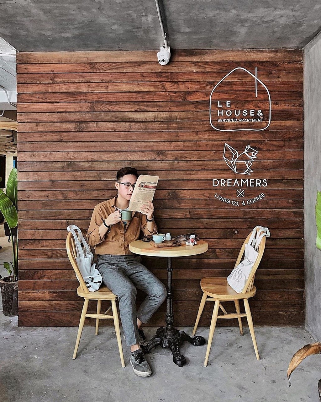Giới trẻ hiện đại đang lựa chọn lối sống cô đơn Giới trẻ hiện đại đang lựa chọn lối sống cô đơn