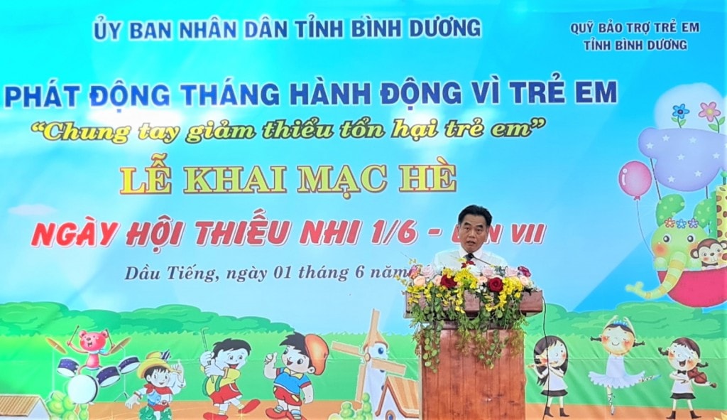 ông Nguyễn Lộc Hà, Ủy viên thường vụ Tỉnh ủy, Phó Chủ tịch UBND tỉnh phát biểu tại Lễ Phát động 