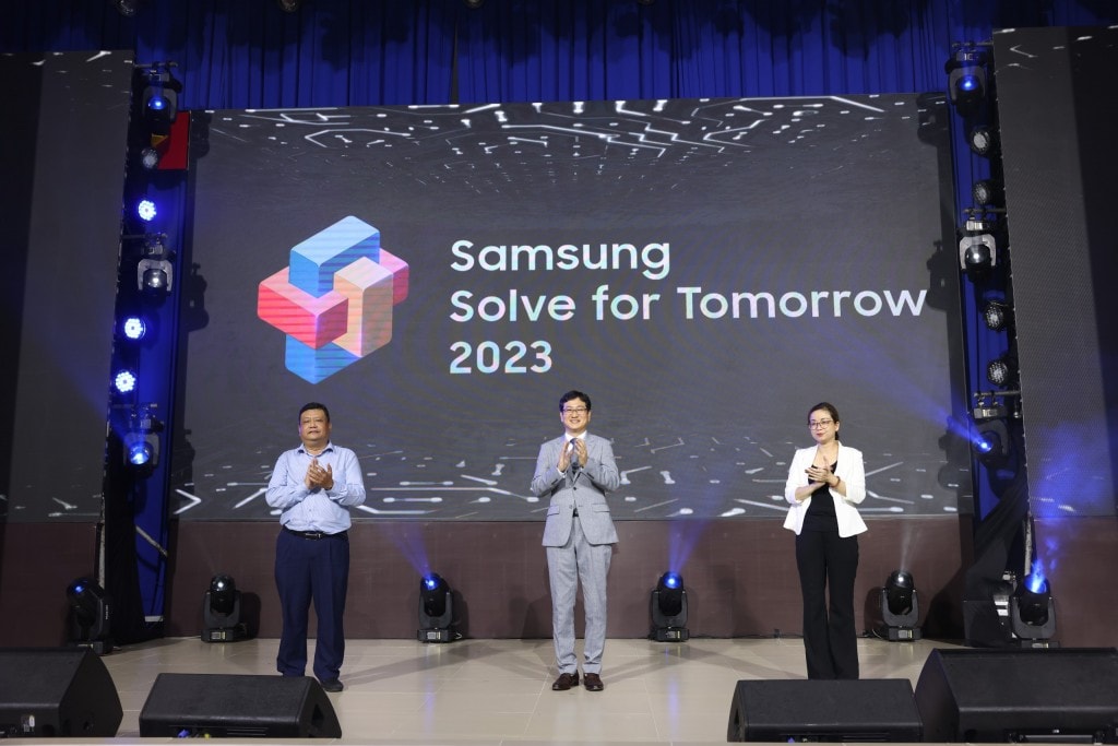 Các đại biểu tham dự phát động cuộc thi Solve for Tomorrow 2023 khu vực miền Nam