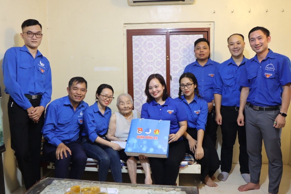 Quà của các bạn trẻ Quà của các bạn trẻ