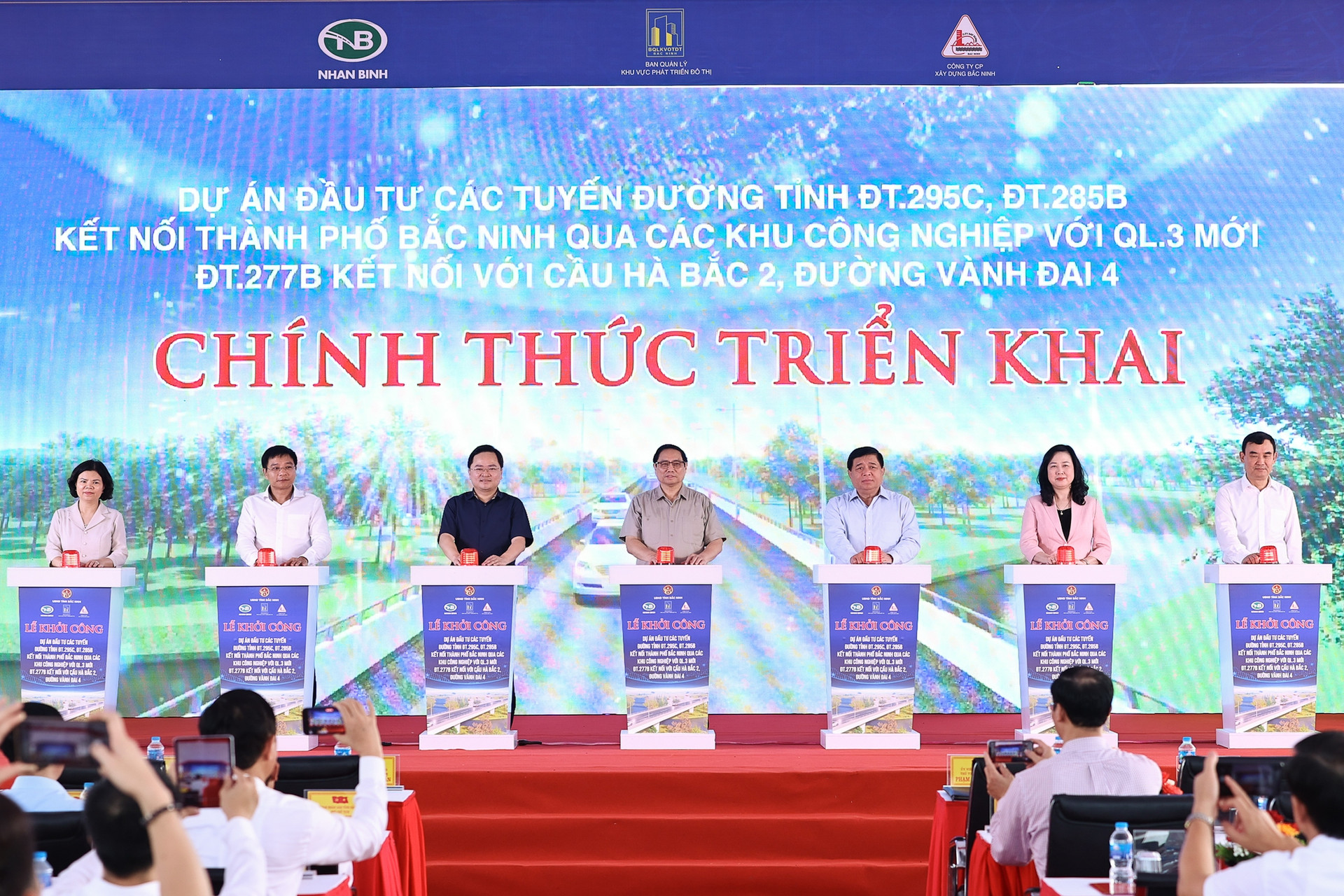 Thủ tướng dự lễ khởi công 3 tuyến đường có ý nghĩa lớn với Bắc Ninh và Hà Nội - Ảnh 1.