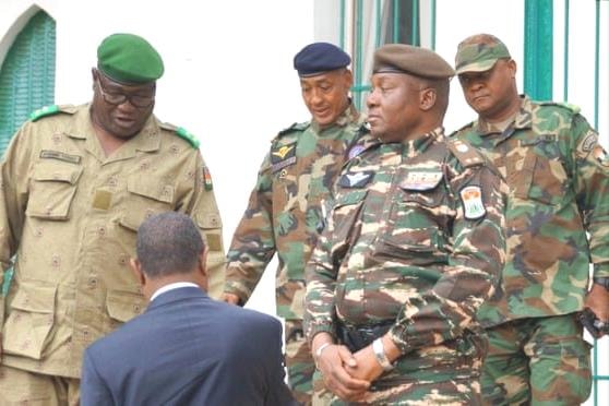 Niger: Các nhà lãnh đạo cuộc đảo chính cảnh báo sự can thiệp quân sự