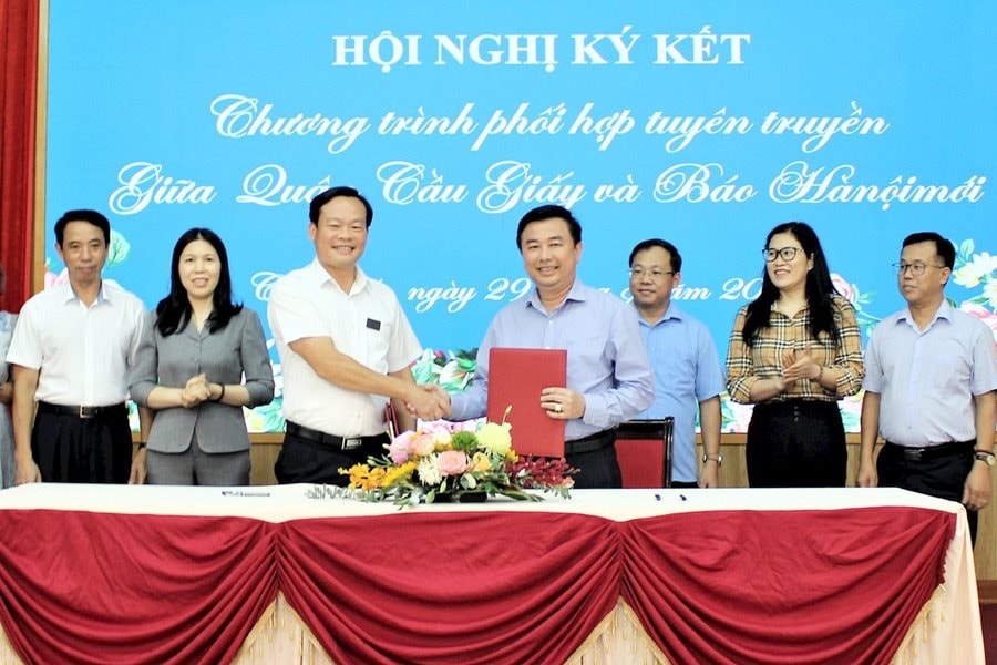 Báo Hànộimới và quận Cầu Giấy phối hợp đẩy mạnh thông tin tuyên truyền