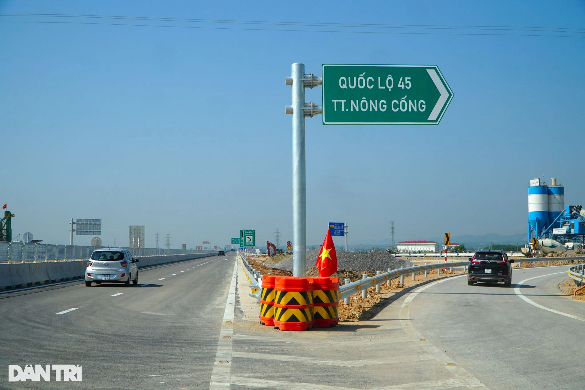 Thông xe cao tốc nối Thanh Hóa - Nghệ An, không ít người nhầm lối ra - 5