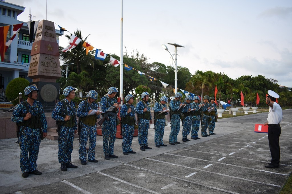 huấn luyện, SSCĐ trên đảo