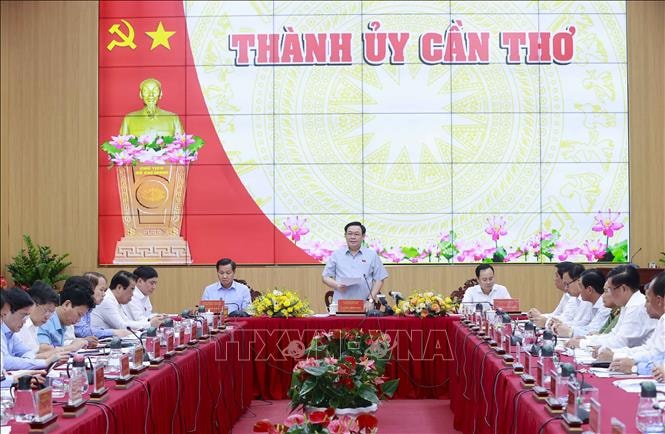 cdnmedia.baotintuc.vn-upload-dmtgoulhwbo5poihziwr1a-files-2023-10-10-_vuong-dinh-hue-10102023-05.jpg