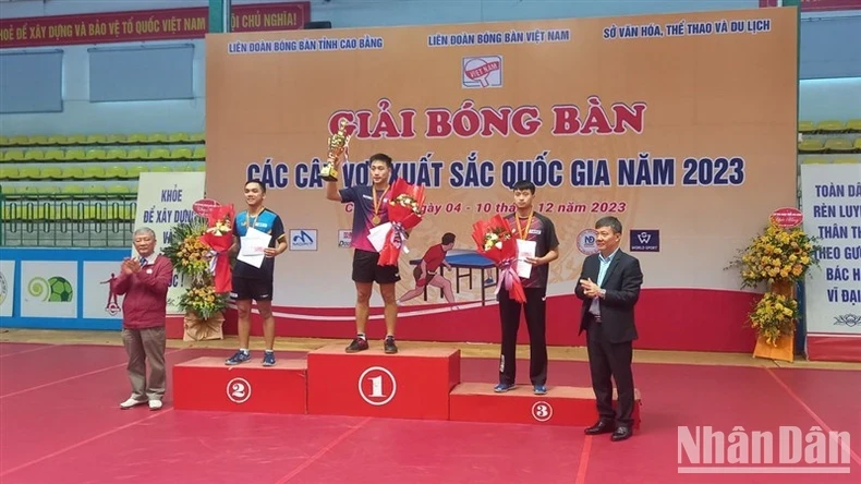 Nguyễn Anh Tú vô địch đơn nam giải bóng bàn các cây vợt xuất sắc quốc gia ảnh 1