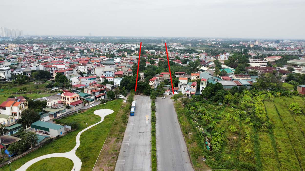 Với vị trí đắc địa, khi nằm ở cửa ngõ phía đông bắc Thủ đô, gần nhiều tuyến đường lớn như QL5, Ngô Gia Tự, QL1A, trong tương lai Khu đô thi Việt Hưng sẽ có thêm một số tuyến đường được mở mới, mở rộng bao quanh.