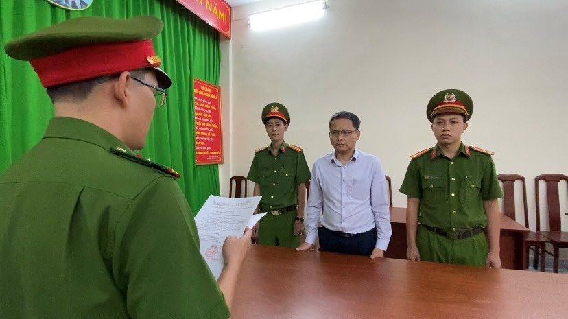 Podcast tin tức ngày 16-1: Bắt Phó Cục trưởng Cục Đăng kiểm Việt Nam