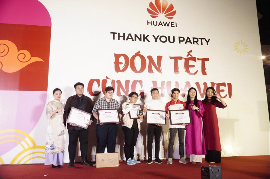 huawei-vinh-danh-06-sinh-vien-chien-thang-cuoc-thi-ict-competition-vietnam-2023-2024-1-.png