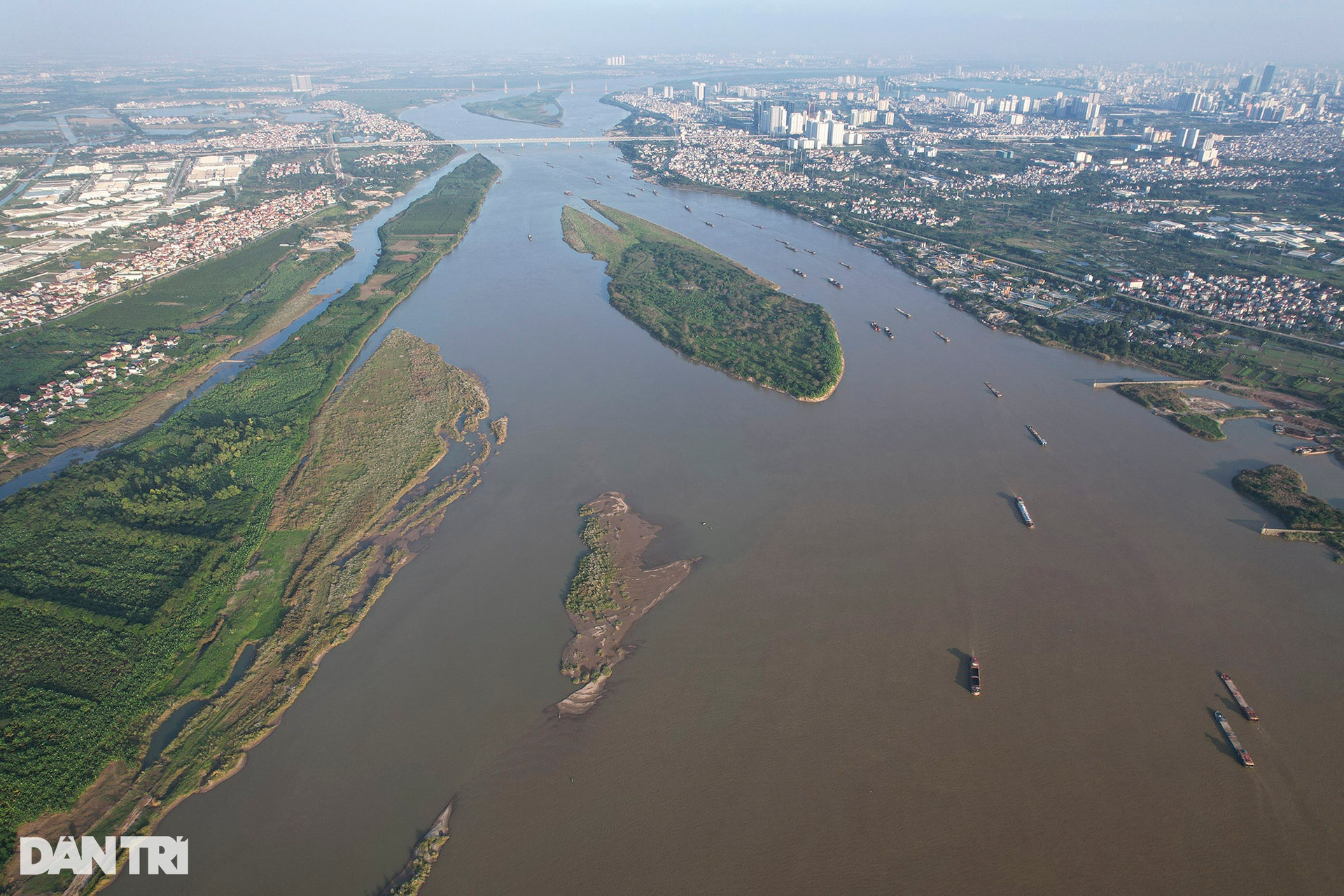 Hình dáng đa dạng của các bãi nổi trên sông Hồng - 1