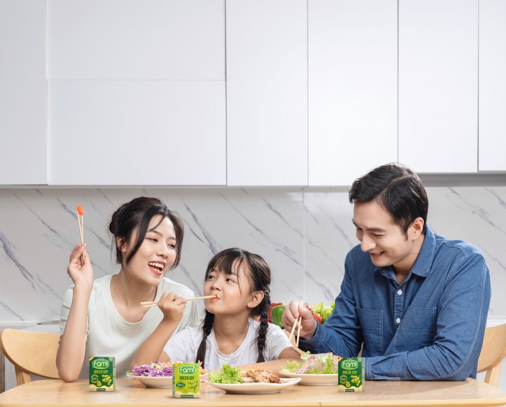 Vinasoy ra mắt sản phẩm sữa đậu nành Fami Green Soy_05 Vinasoy ra mắt sản phẩm sữa đậu nành Fami Green Soy_05