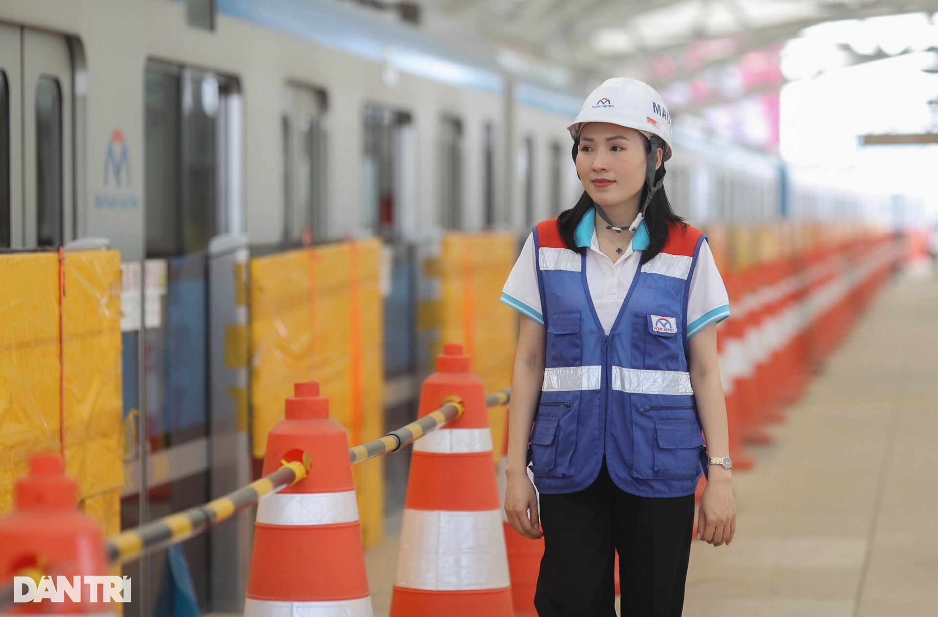 2 nữ lái tàu metro duy nhất của Hà Nội và TPHCM - 9