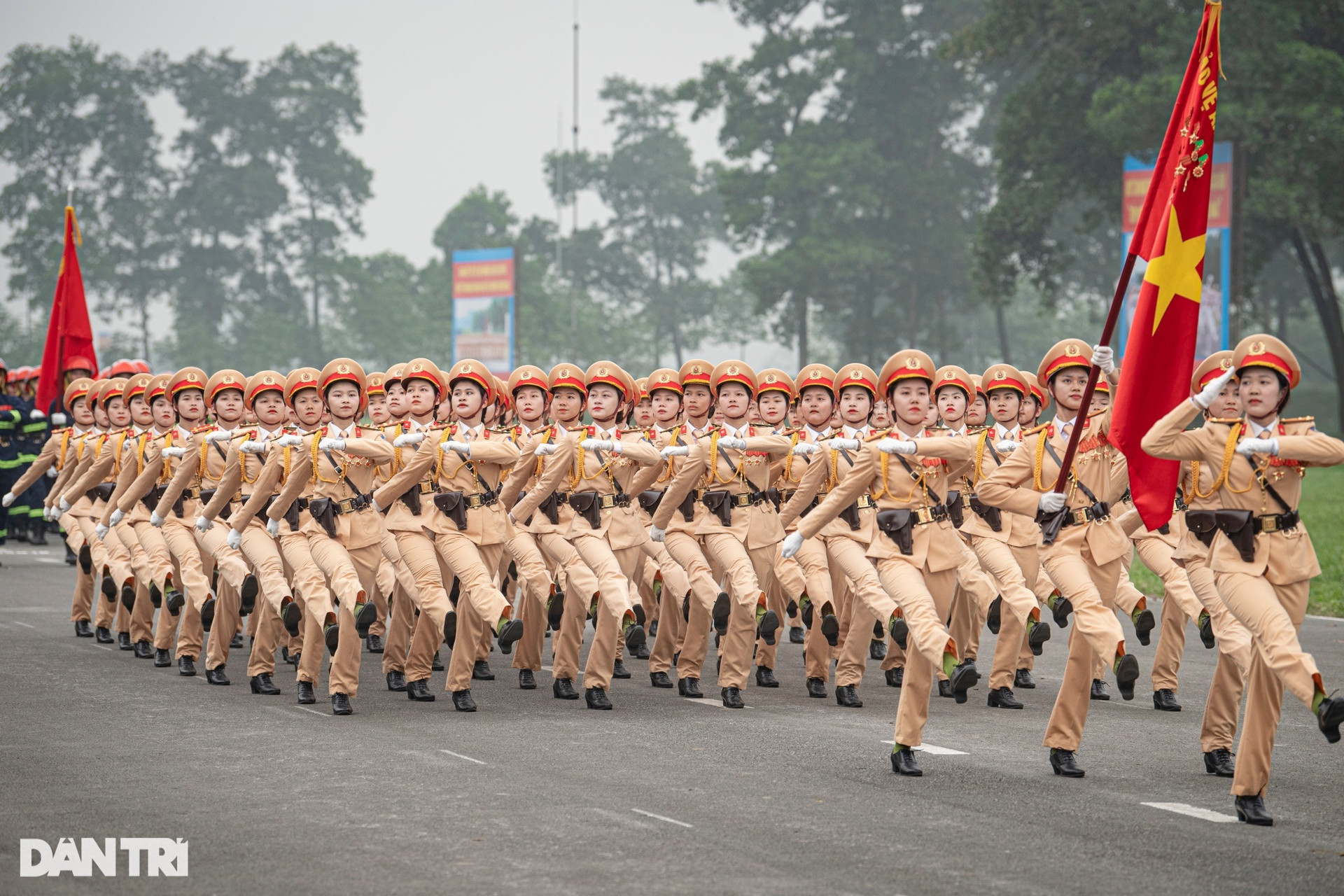 3.000 chiến sĩ hợp luyện diễu binh kỷ niệm 70 năm Chiến thắng Điện Biên Phủ - 12