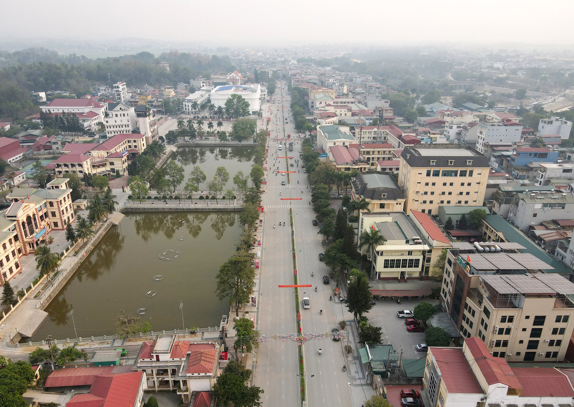 Trục đường Võ Nguyên Giáp, thành phố Điện Biên Phủ.