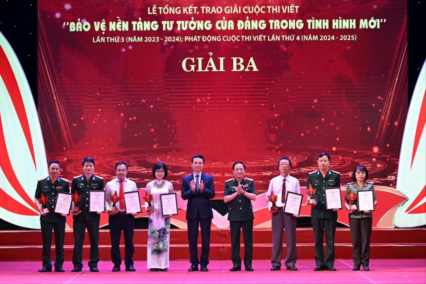 Báo Hànộimới đoạt giải Ba cuộc thi viết về bảo vệ nền tảng tư tưởng của Đảng