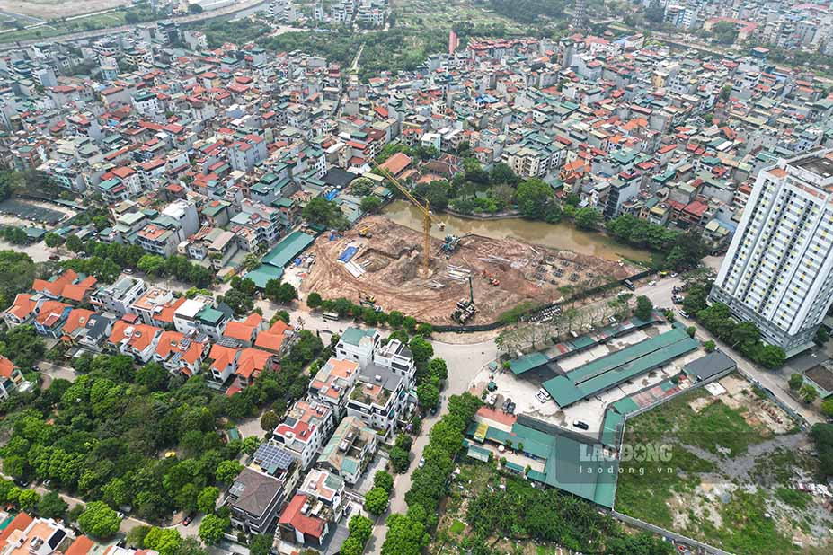 Hiện nay, một số ô đất tại phường Hoàng Liệt đang được gấp rút triển khai xây dựng trường học, phục vụ nhu cầu của người dân.