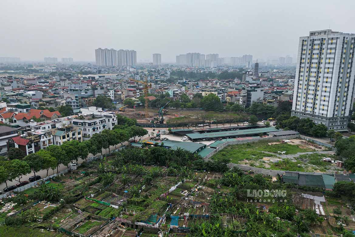 Điển hình vào năm năm học 2022-2023 vừa qua, phường Hoàng Liệt xảy ra tình trạng hàng trăm phụ huynh bất đắc dĩ phải tham dự buổi bốc thăm để giành suất vào Trường Mầm non Hoàng Liệt.
