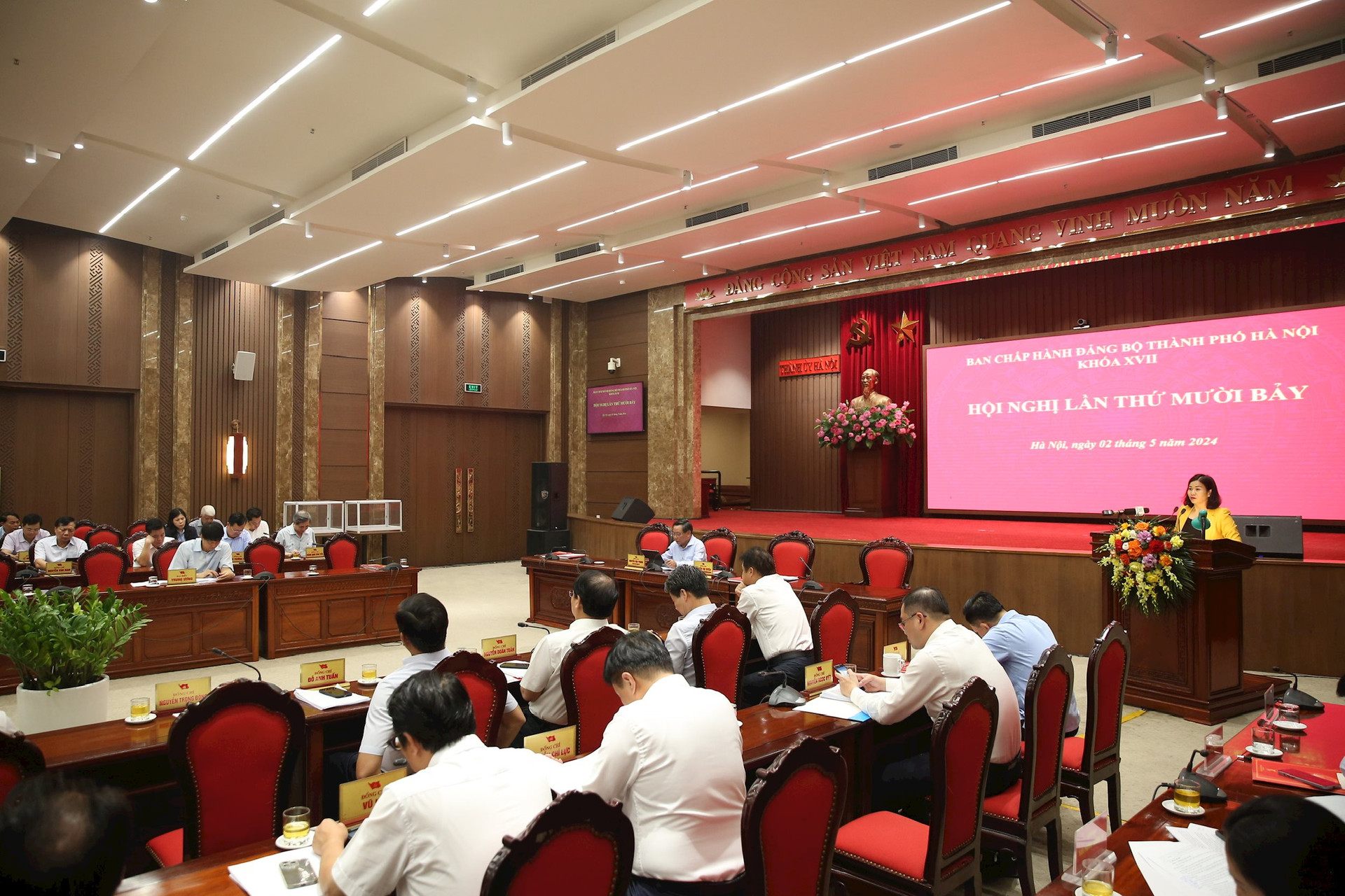 Phó Bí thư Thường trực Thành ủy Nguyễn Thị Tuyến phát biểu kết luận hội nghị 