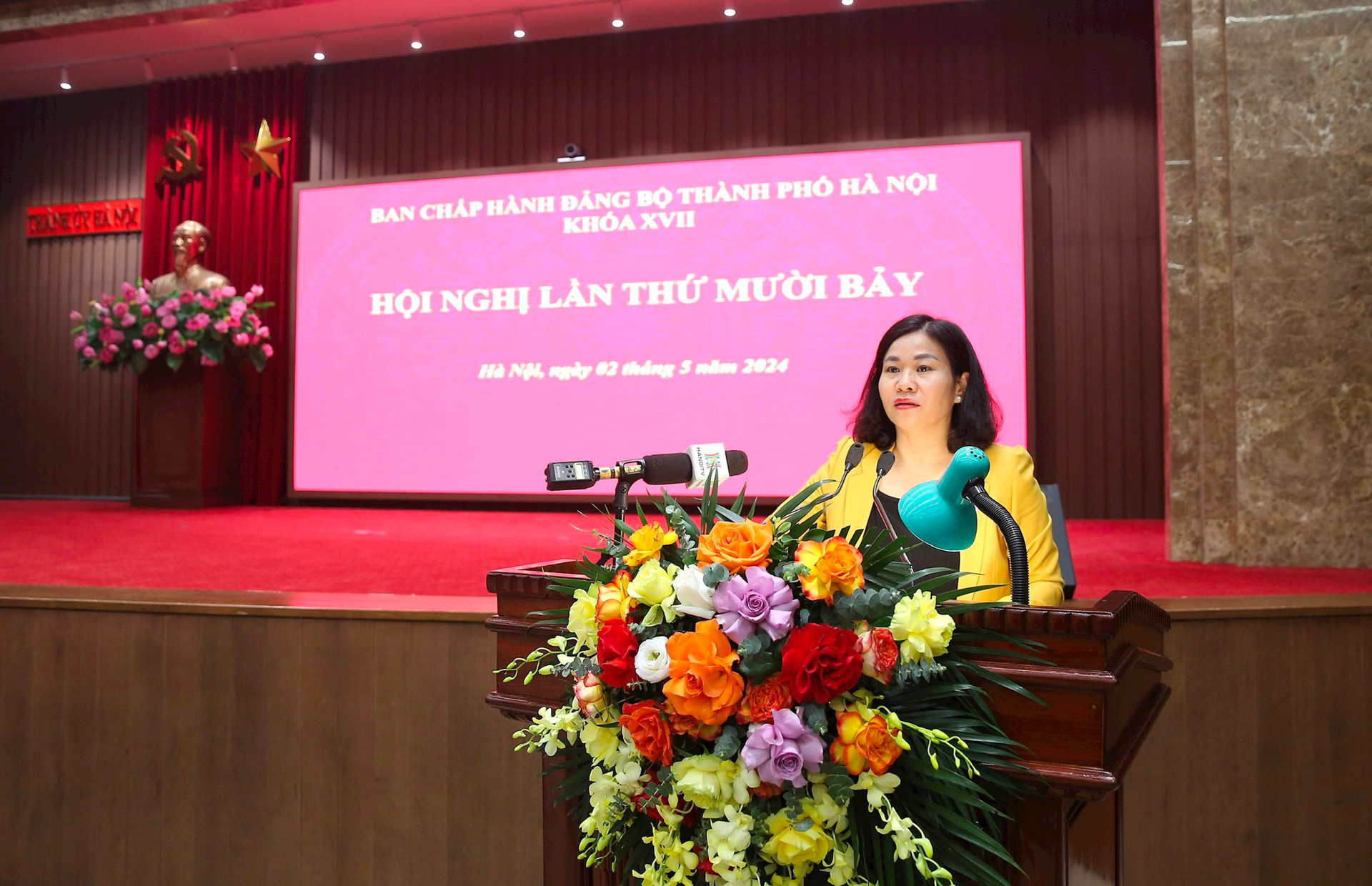Phó Bí thư Thường trực Thành ủy Nguyễn Thị Tuyến phát biểu kết luận Hội nghị lần thứ mười bảy, Ban Chấp hành Đảng bộ thành phố. Ảnh: Viết Thành