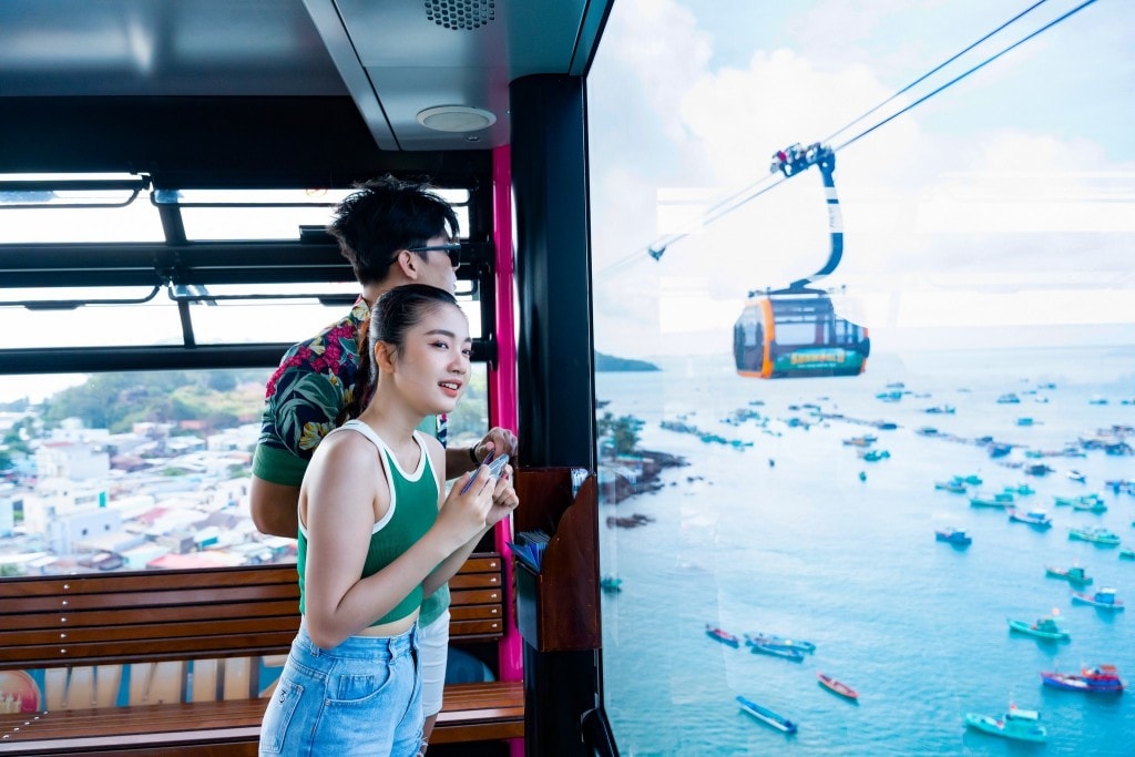 Cáp treo Hòn Thơm - Cáp treo 3 dây dài nhất thế giới đưa du khách ngắm trọn biển trời nam Phú Quốc từ trên cao Cáp treo Hòn Thơm - Cáp treo 3 dây dài nhất thế giới đưa du khách ngắm trọn biển trời nam Phú Quốc từ trên cao