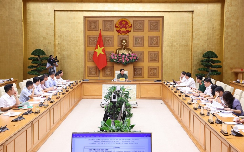Các ý kiến đã thảo luận về đối tượng, phạm vi, hình thức khai thác và sử dụng cơ sở dữ liệu về nhà ở và thị trường bất động sản; đăng ký và cấp quyền khai thác, sử dụng thông tin, dữ liệu về nhà ở và thị trường bất động sản - Ảnh: VGP/MK