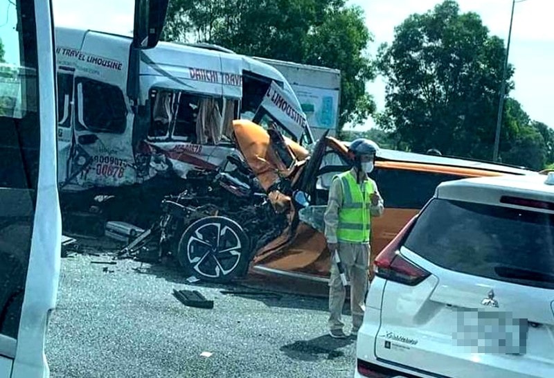 Vụ TNGT trên cao tốc Hà Nội - Hải Phòng ngày 11/7 khiến 14 người thương vong