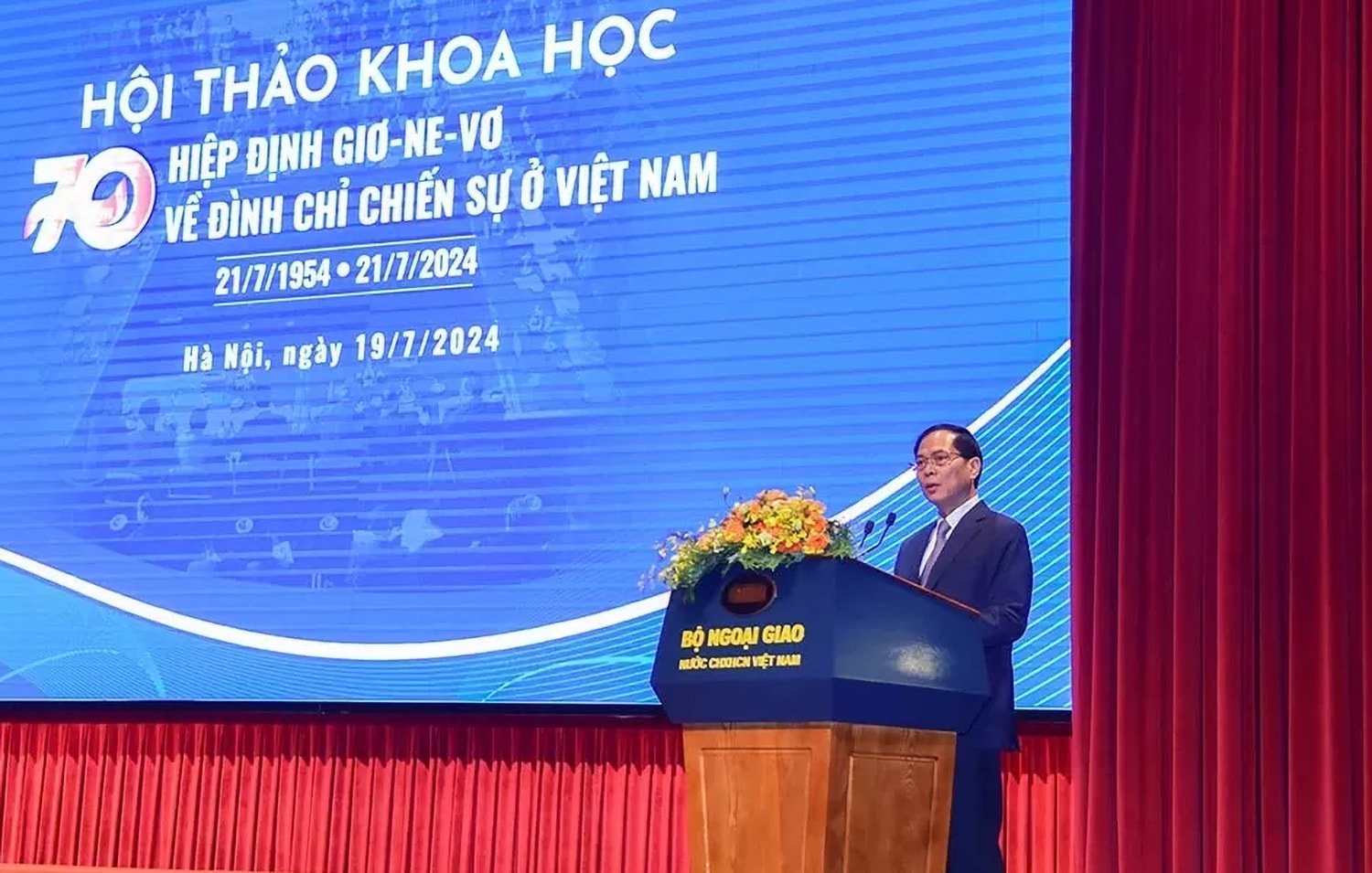 khai-mac-hoi-thao-khoa-hoc-70-nam-hiep-dinh-geneve-ve-dinh-chi-chien-su-o-viet-nam-20240719111319.jpg