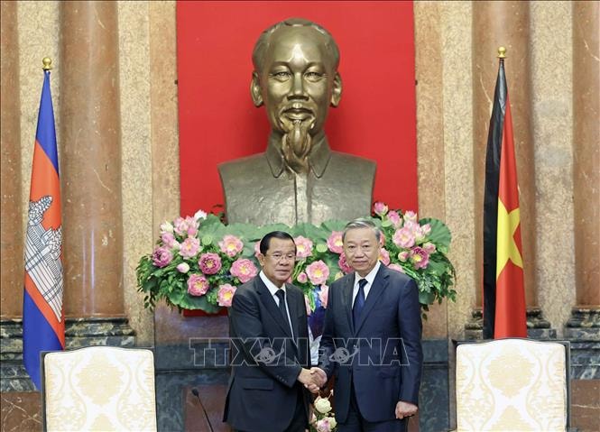 cdnmedia.baotintuc.vn-upload-dmtgoulhwbo5poihziwr1a-files-2024-07-25-_ctn-to-lam-hun-sen-25072024-01.jpg