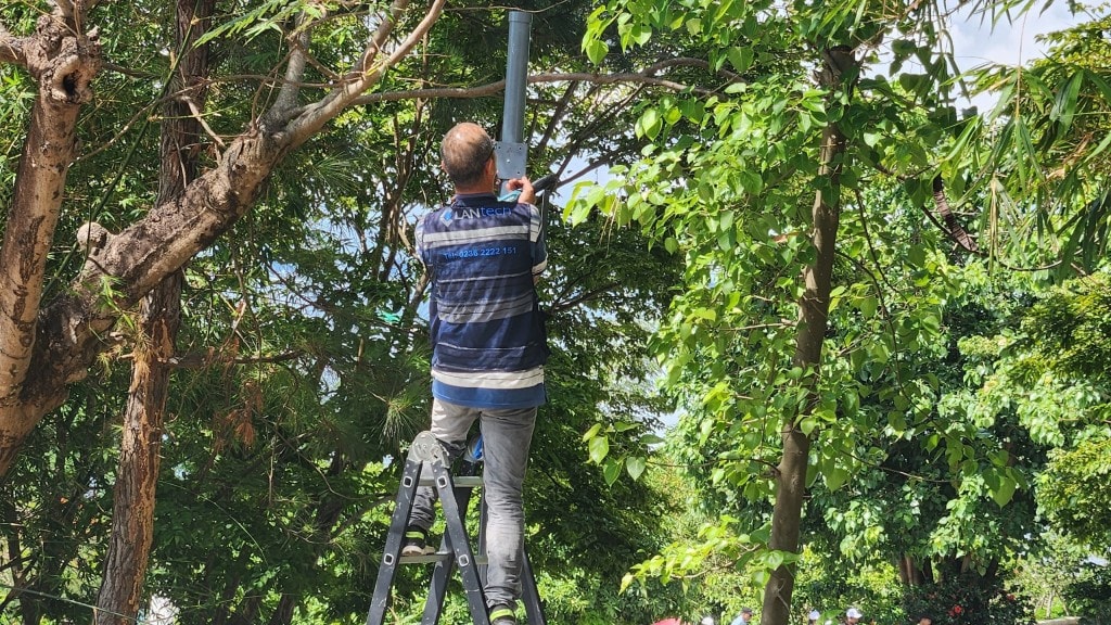 Lắp đặt thiết bị chống sét cho trạm phát wifi