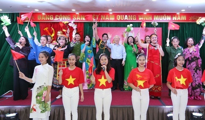 Cán bộ, nhân dân phường Nguyễn Du ngậm ngùi nhớ thương Tổng Bí thư Nguyễn Phú Trọng