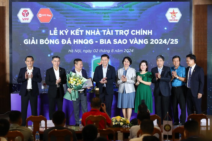 Ngân hàng LPBank là nhà tài trợ mới của V.League 2024-2025. Ảnh VPF