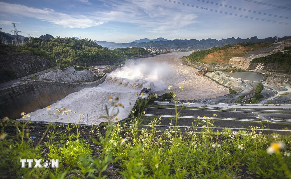 ttxvn_thuy dien hoa binh6.jpg