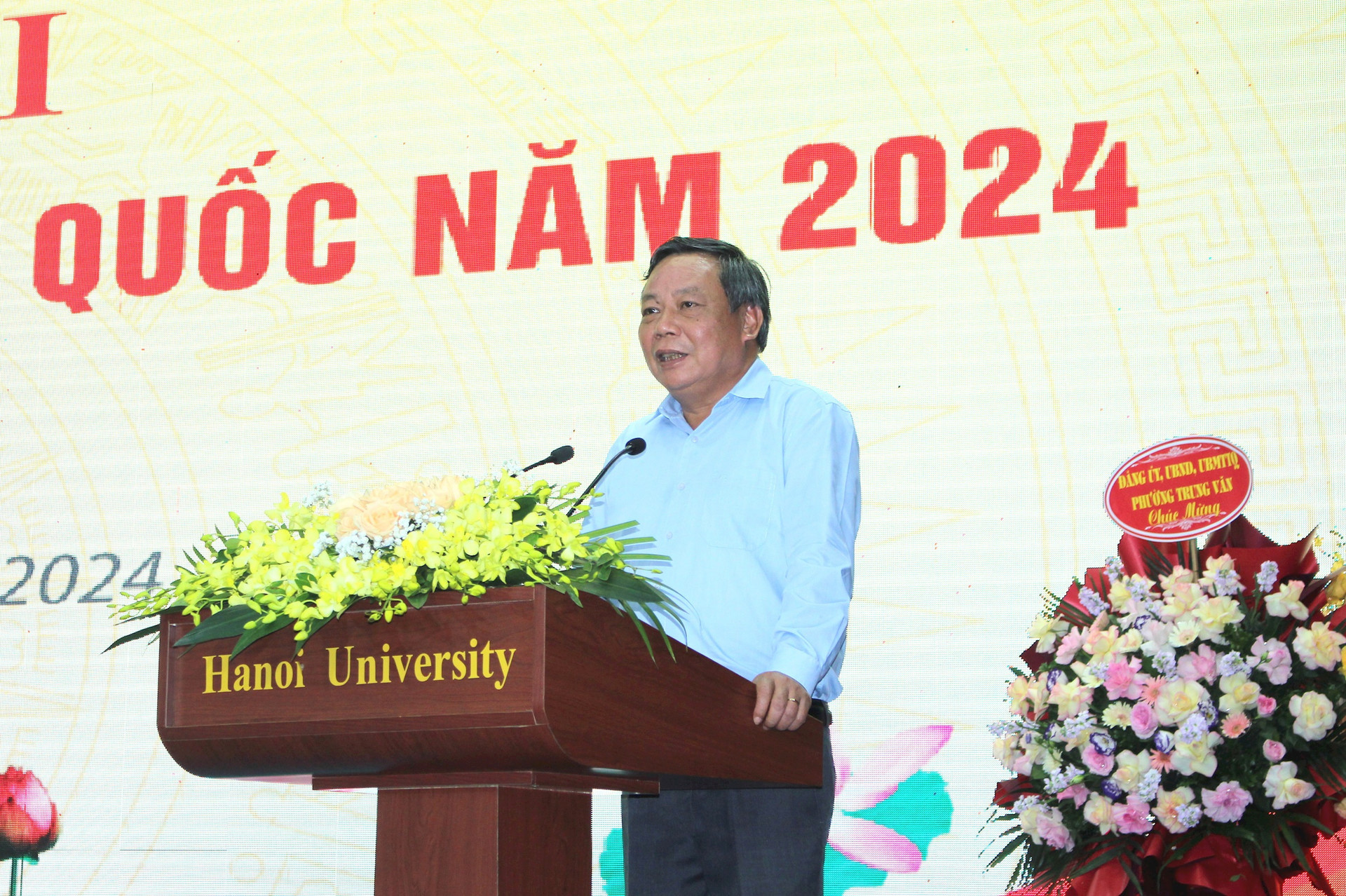 pho-bi-thu-thanh-uy-ha-noi-nguyen-van-phong-phat-bieu-tai-ngay-hoi-toan-dan-bao-ve-an-ninh-to-quoc-nam-2024-cua-truong-dai-hoc-ha-noi..jpg