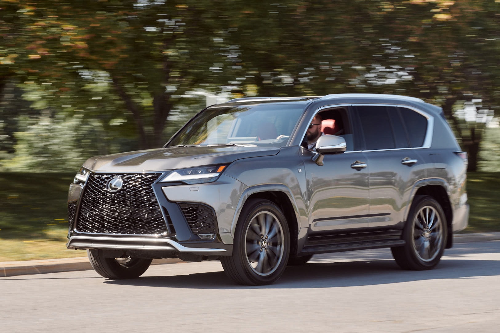 2022-lexus-lx600-top-shot.jpg