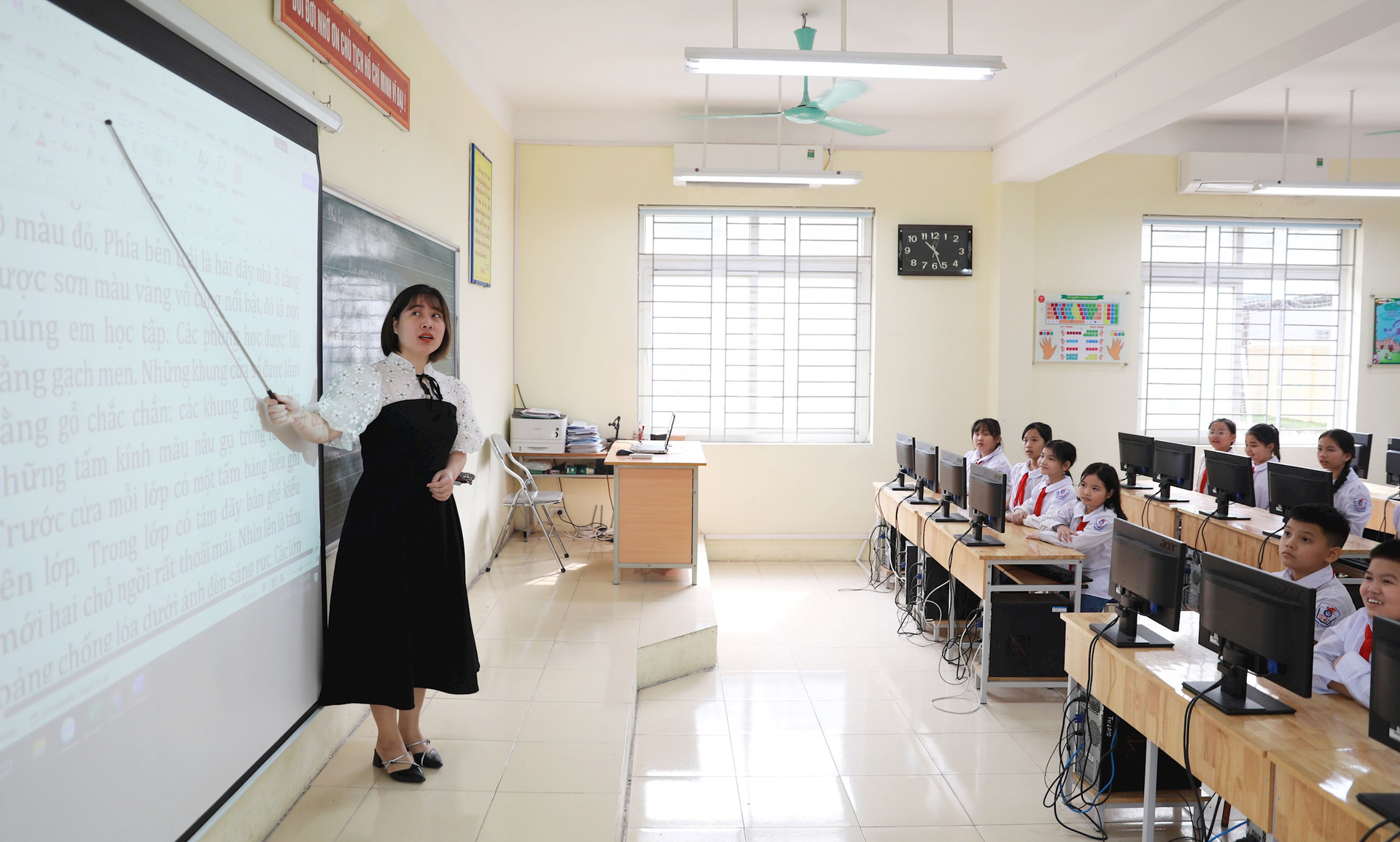 co-so-vat-chat-duoc-dau-tu-dong-bo-hien-dai-bao-dam-nhu-cau-day-va-hoc-tai-truong-tieu-hoc-tan-hoi-b-huyen-dan-phuong-.-anh-nguyen-quang.jpg