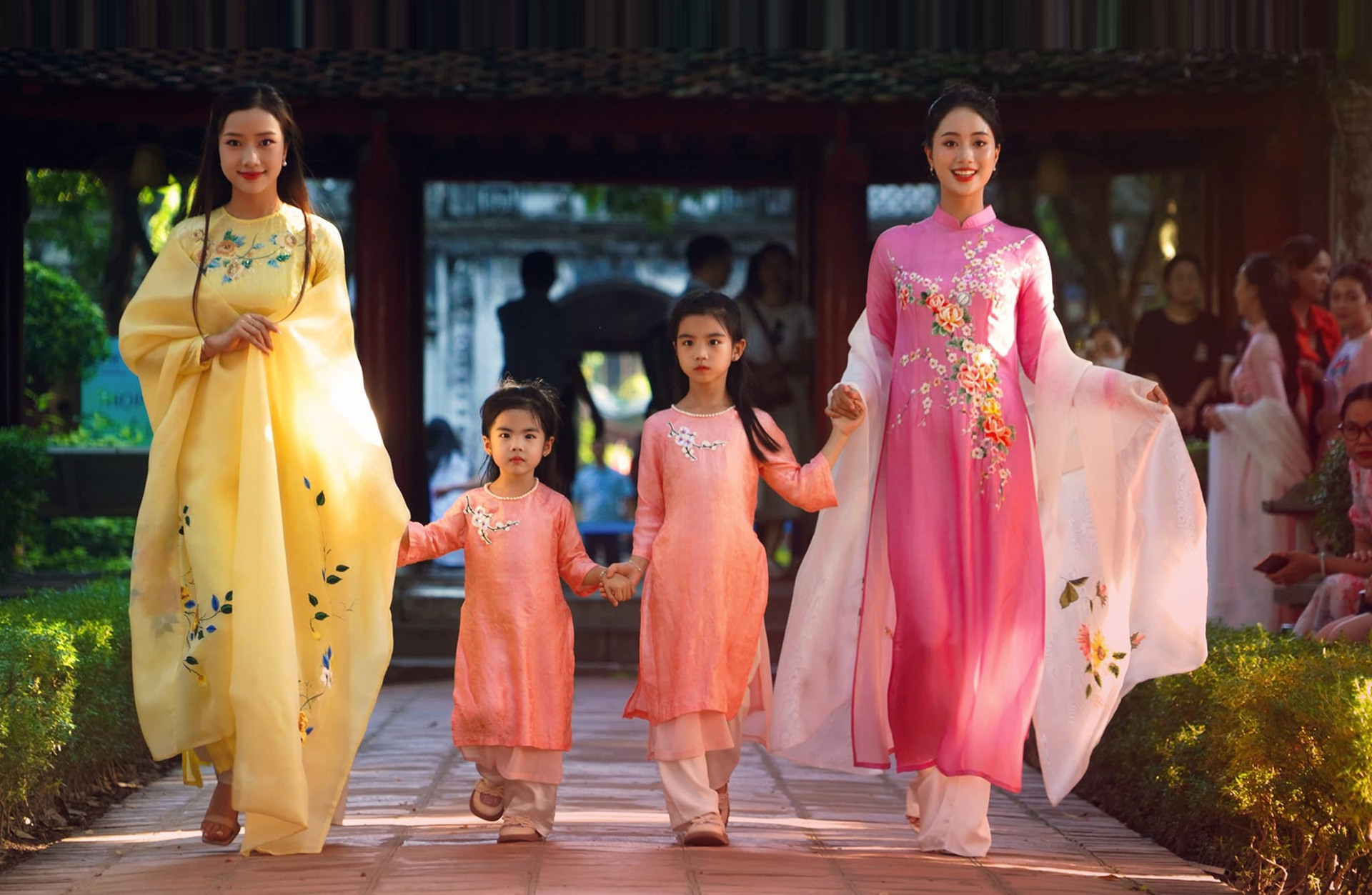 ha-noi-se-to-chuc-le-hoi-ao-dai-du-lich-vao-thang-10-2024.-anh-hoang-quyen.jpg